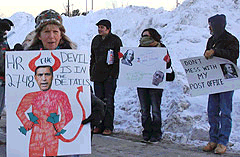 Postal Workers Protest Rep. Issa at NH GOP Fundraiser