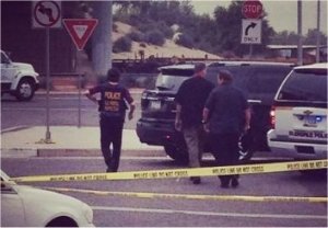 Video: Man barricaded in Glendale, AZ Post Office