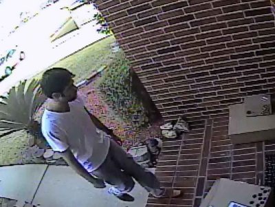 Video: Texas police are looking for a postal thief caught on surveillance video stealing packages