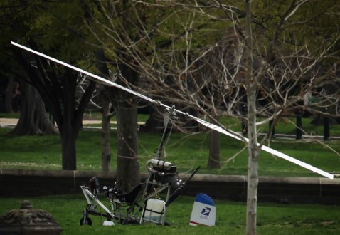 Video: Florida Rural Carrier Lands Gyrocopter On Lawn of U.S. Capitol