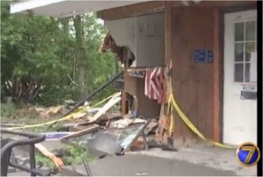 Accused Drunk Driver Slams Into Felts Mills, NY Post Office