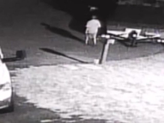 Video: Surveillance video shows mail thieves prowling Lakeside, CA neighborhood