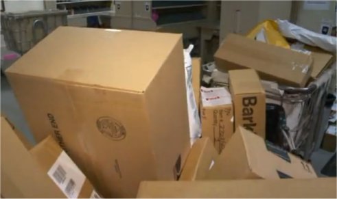 Video: USPS to deliver mail 7 days a week during holiday rush